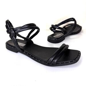 STEVE MADDEN Javva Sandal Women's 10 Flat black Minimalist Neutral Edgy Grunge